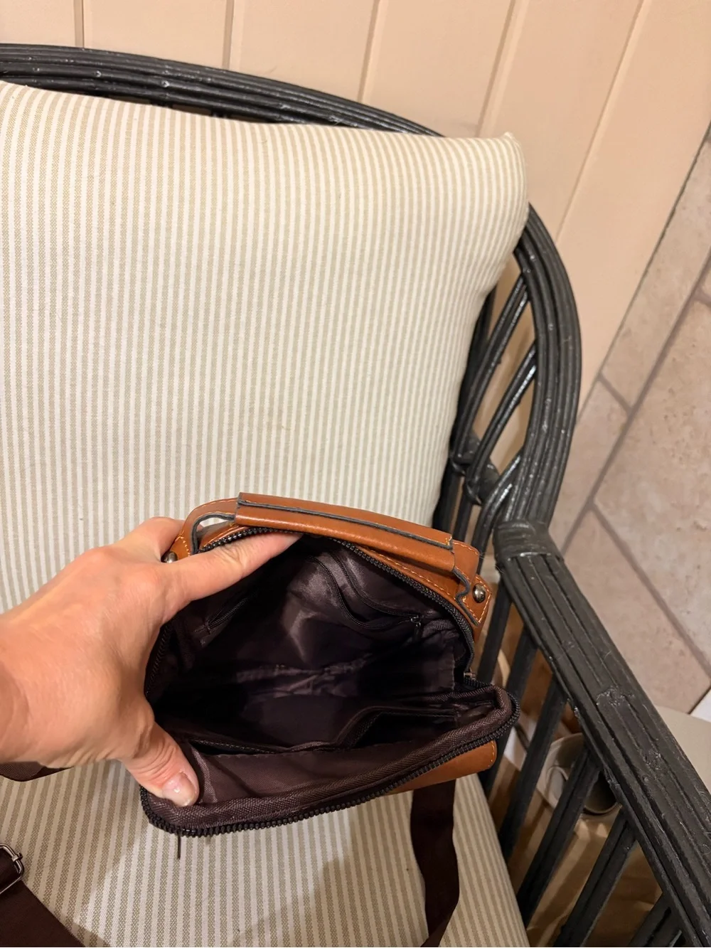 Weixier Brown Leather Messenger Crossbody for Men